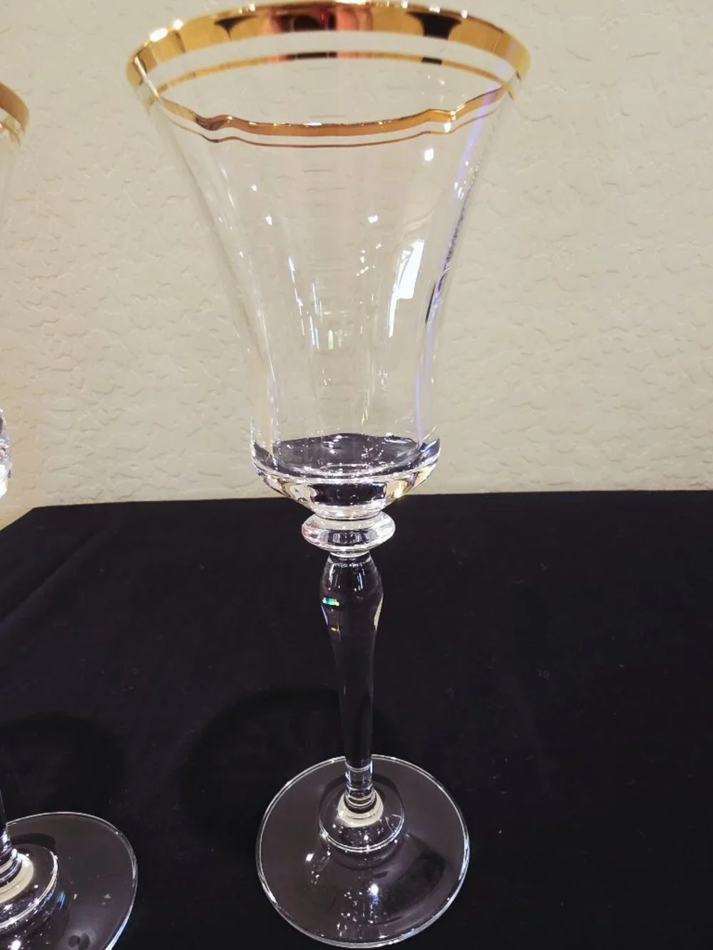 1987-2010 Jamestown Clear Gold Trim Mikasa Crystal Luxury Wine Glasses Glass x 2